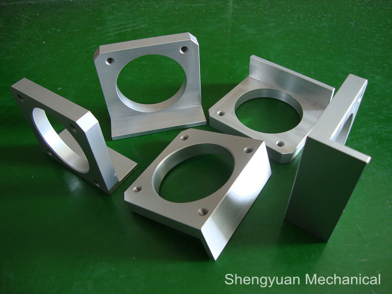 自然な CNC の精密機械化は AL6061 ブラケットの金属モーターか 3D プリンター予備品を陽極酸化します