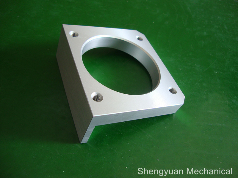 自然な CNC の精密機械化は AL6061 ブラケットの金属モーターか 3D プリンター予備品を陽極酸化します